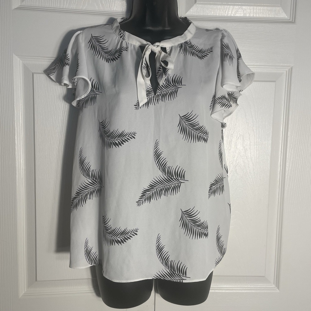 Loft Shirt Women S white‎ Black Palm Leaf Print Flutter Sleeve Tied Neckline Top